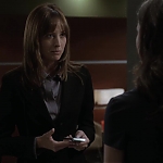 HOUSE_MD_-_E8X04_RISKY_BUSINESS_350.jpg