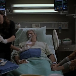 HOUSE_MD_-_E8X04_RISKY_BUSINESS_490.jpg